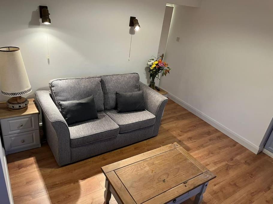 Glencree Air Apartment Kilmeaden Bagian luar foto