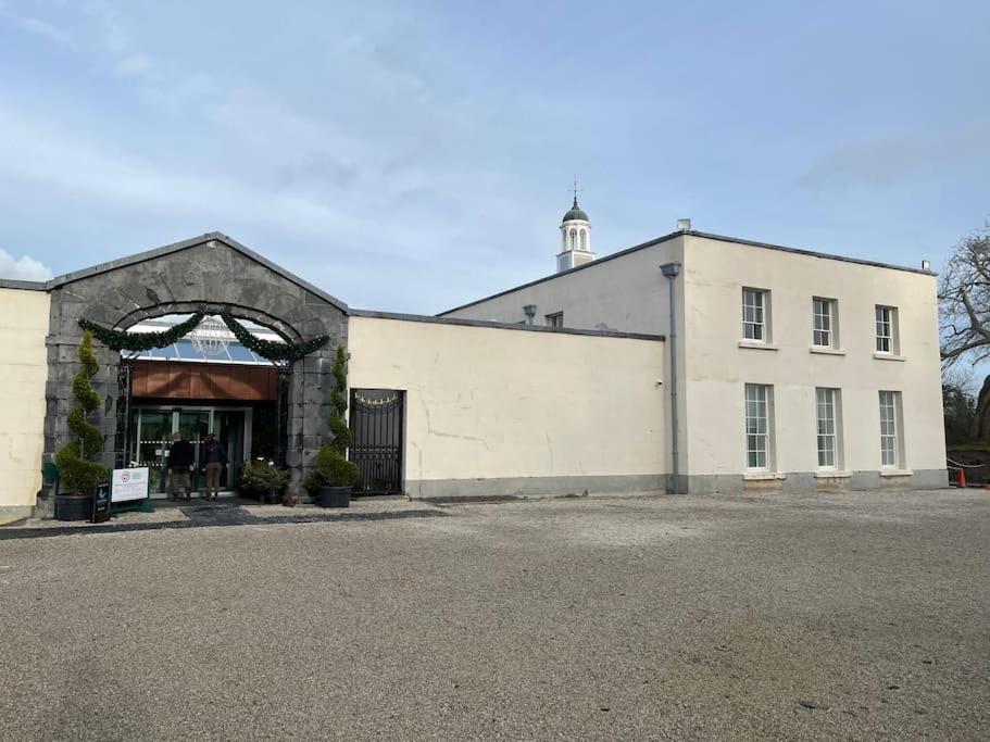 Glencree Air Apartment Kilmeaden Bagian luar foto