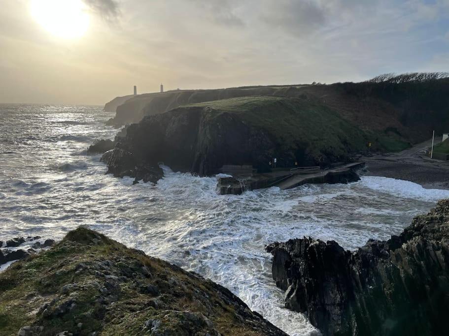 Glencree Air Apartment Kilmeaden Bagian luar foto