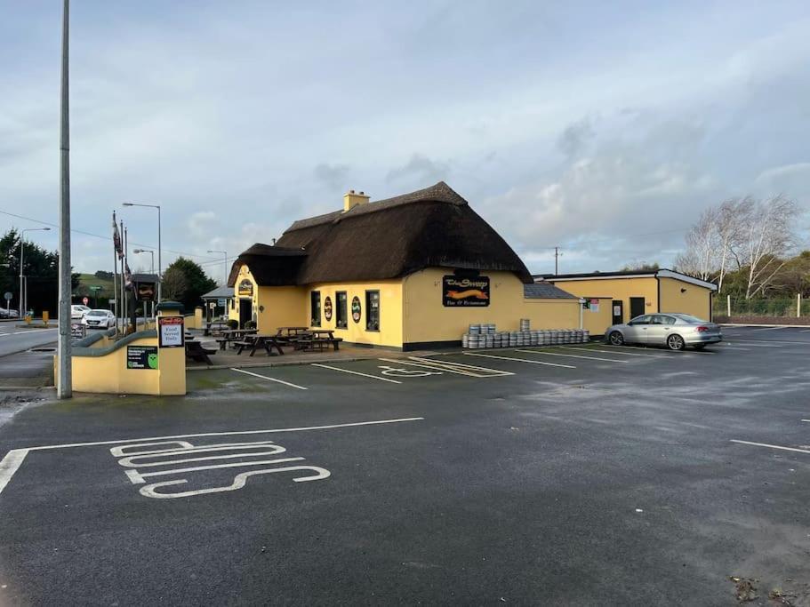 Glencree Air Apartment Kilmeaden Bagian luar foto